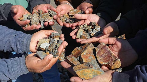 Lithium stones
