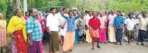 Protest being held under the leadership of residents at Cementpalam in Idukki on Wednesday