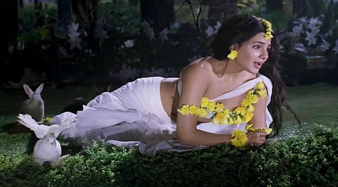 A still from the video song 'Mallika Mallika' starring Samantha Ruth Prabhu in the lead of 'Shaakuntalam'. (Photo | YouTube screengrab)