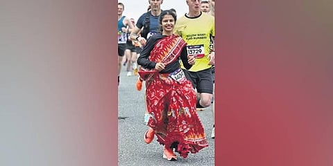  Madhusmita running the marathon wearing a Sambalpuri saree I EXPRESS 