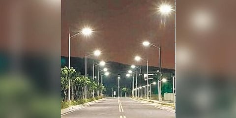 Image of street light used for representational purpose