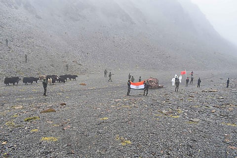 A file photo of members from the Indian Army and China's PLA along the LAC in East Arunachal Pradesh. (Photo | PTI)