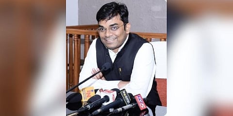 Kalaburagi Deputy Commissioner Yeshwant Gurkar (Photo | Twitter)