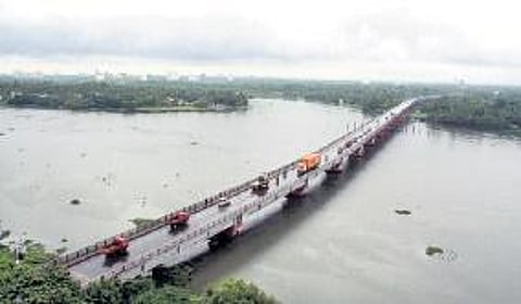 Aerial click of the Kundannoor-Thevara bridge | Express