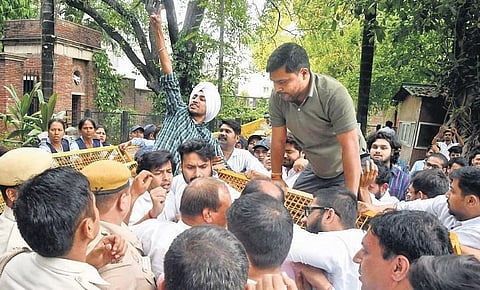 NSUI protests against inclusion of chapter on Veer Savarkar in the syllabus | Express