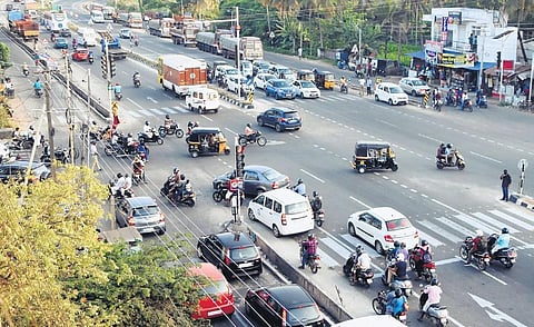 Heavy traffic block at Enchakkal junction at NH 66 bypass | file pic