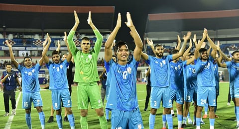 Indian football team celebrating their cup triumph with the fans. (Photo | Indian Football Team Twitter)