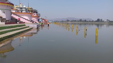 A Narmada river ghat in Hoshangabad district of Madhya Pradesh. (Express)