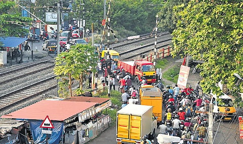 Vaduthala railway gate level crossing in Kochi | File Pic