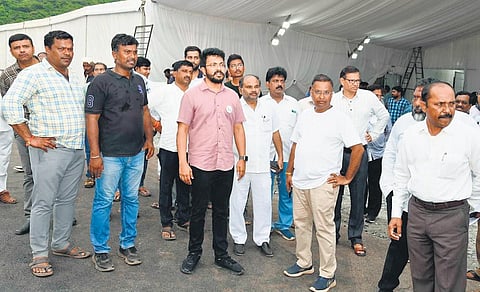 GVMC Commissioner CM Saikanth Varma inspects arrangements being made for Chief Minister YS Jagan Mohan Reddy’s visit, in Vizag on Sunday I express