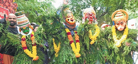 Kummattikkali at Kizhakkumpattukara | S Lal