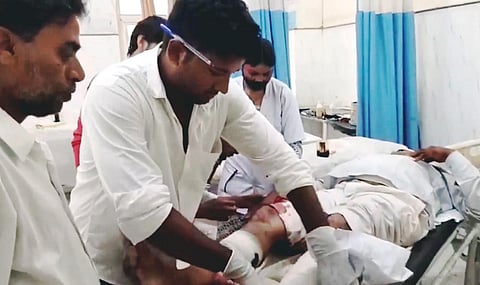 Medicos attend to those injured in an accident on Sept 13, 2023 in Rajasthan's Bharatpur. (PTI)