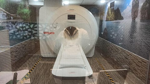 Aarthi Scans and Labs