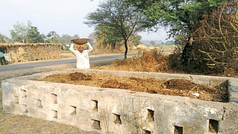 Khatyukat Shiwar