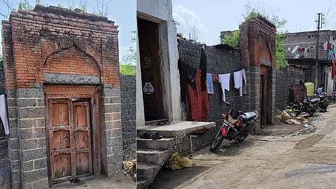 Indrjeet Bhalerao: खालचा वाडा आणि सतीची गोष्ट