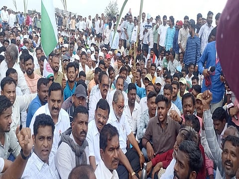 Swabhimani Shetkari Sanghatana Protest