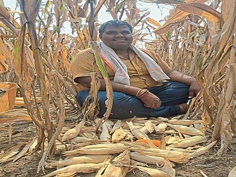 Drought Situation : दिवाळी तोंडावर, खर्चायला हाती काहीच नाही
