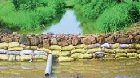 Water Bunds