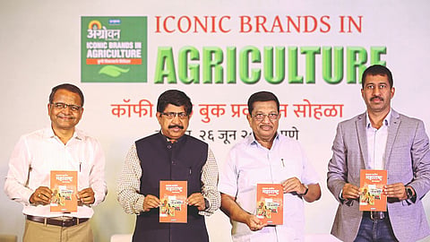 Badalta Gramin Maharashtra Book :