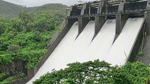 Warna Dam