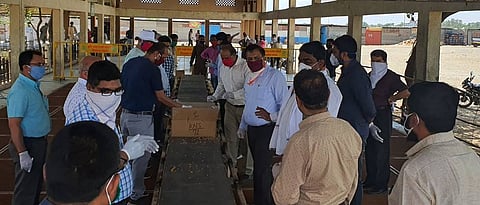 Raisin Market