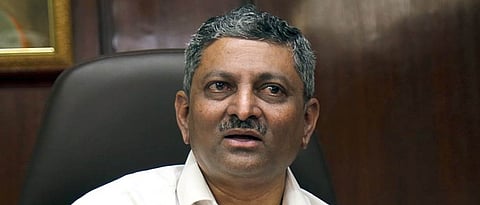 प्रशासक मधुकांत गरड