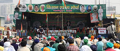 आंदोलकांनी उभारली स्वच्छतागृहे, गाझीपूर सीमेवर सुरक्षेसाठी बसविले कॅमेरे