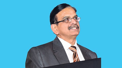 व्यावसायिक व्यवस्थापनाचा अंगीकार करणे गरजेचे