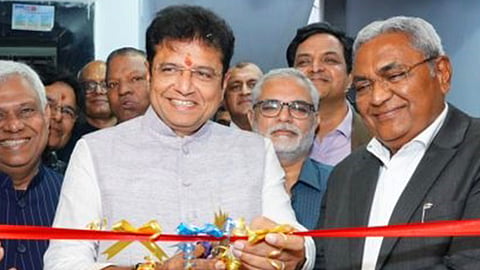 अग्रसेन को-ऑप अर्बन बँकेच्या अमीरपेठ शाखेचे उद्घाटन