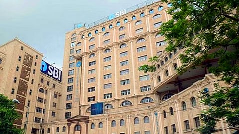 बँकांमध्ये ६७,००० कोटी रुपयांच्या बेवारस ठेवी