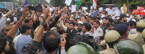 Delhi Gate anti-CAA Protest: CMM directs Daryaganj SHO to let detained persons meet advocates, follow JJ Act for minors
