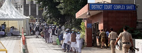 Tablighi jamaat, Saket court