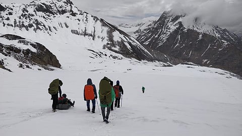 Trekking in the Himalayas: A lack of regulations and labour laws