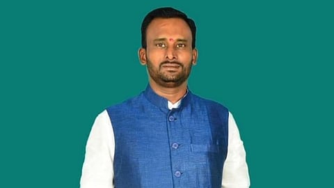ಕೋವಿಡ್ ಮಾರ್ಗಸೂಚಿ ಉಲ್ಲಂಘಿಸಿ 80 ಸಾವಿರ ಜನರ ಸಮಾವೇಶ: ಕಾಂಗ್ರೆಸ್ ಮುಖಂಡ ವಿಜಯಾನಂದ ಕಾಶಪ್ಪನವರ್ ವಿರುದ್ಧ ಎಫ್ಐಆರ್