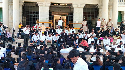 ವಿಧಾನಸಭೆಯಲ್ಲಿ ಪ್ರತಿಧ್ವನಿಸಿದ ರಾಮನಗರ ವಕೀಲರ ಧರಣಿ; ಫೆ.22ಕ್ಕೆ ಬೆಂಗಳೂರಿನಲ್ಲಿ ಬೃಹತ್ ಪ್ರತಿಭಟನೆ