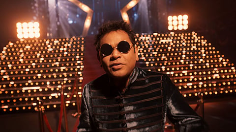 'Yennai Izhukkuthadi' from Kadhalikka Neramillai Out: AR Rahman and Dhee lend vocals to this peppy number
