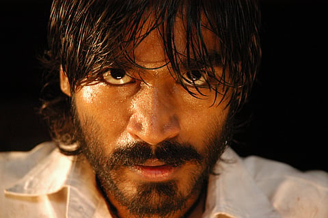 Dhanush as Kokki Kumar in Pudhupettai