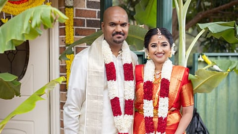Puriyatha Pudhir producer ties the knot