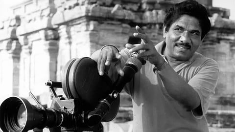 Khushbu Sundar, Arun Matheswaran, Revathy, Goundamani and more honour Bharathiraja