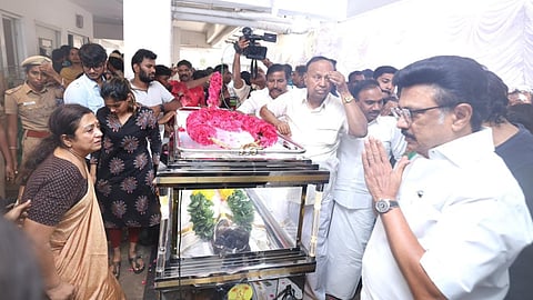 MK Stalin pays last respects to Bhagyaraj, calls him "uncrowned king of screenwriting"