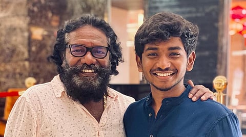 Karunaas' advice to artists: "You work for the people"