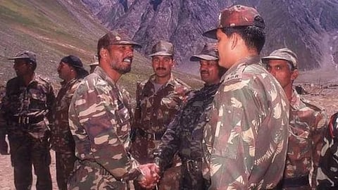 When Nana Patekar had joined the Army