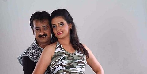 Hello Mama Review: Gross dialogues dilute an already weak script