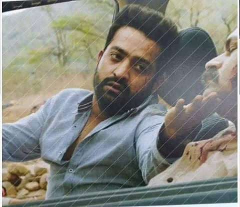 Trivikram bans phones on the sets of Aravinda Sametha Veera Raghava