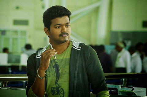 Vijay-starrer Kaththi goes to Bollywood
