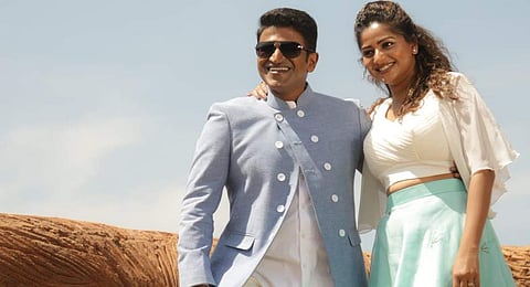 Natasaarvabhowma completes 25 days, team heads on a success tour