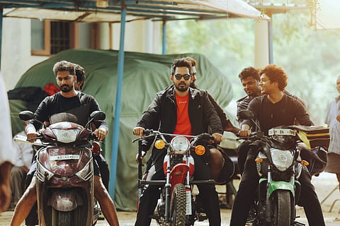 Natpe Thunai: To Hockey, with love