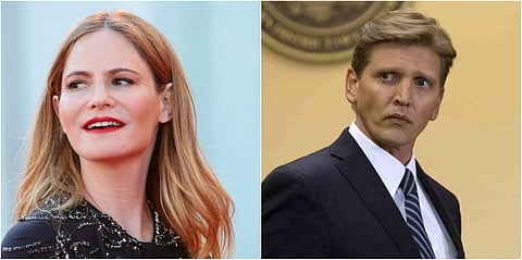 Jennifer Jason Leigh, Barry Pepper join the cast of Awake