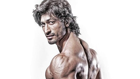 Vidyut Jammwal sets fitness goals for fans
