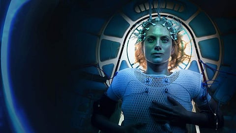 Oxygen Movie Review: Deftly staged claustrophobic thriller with some neat twists
